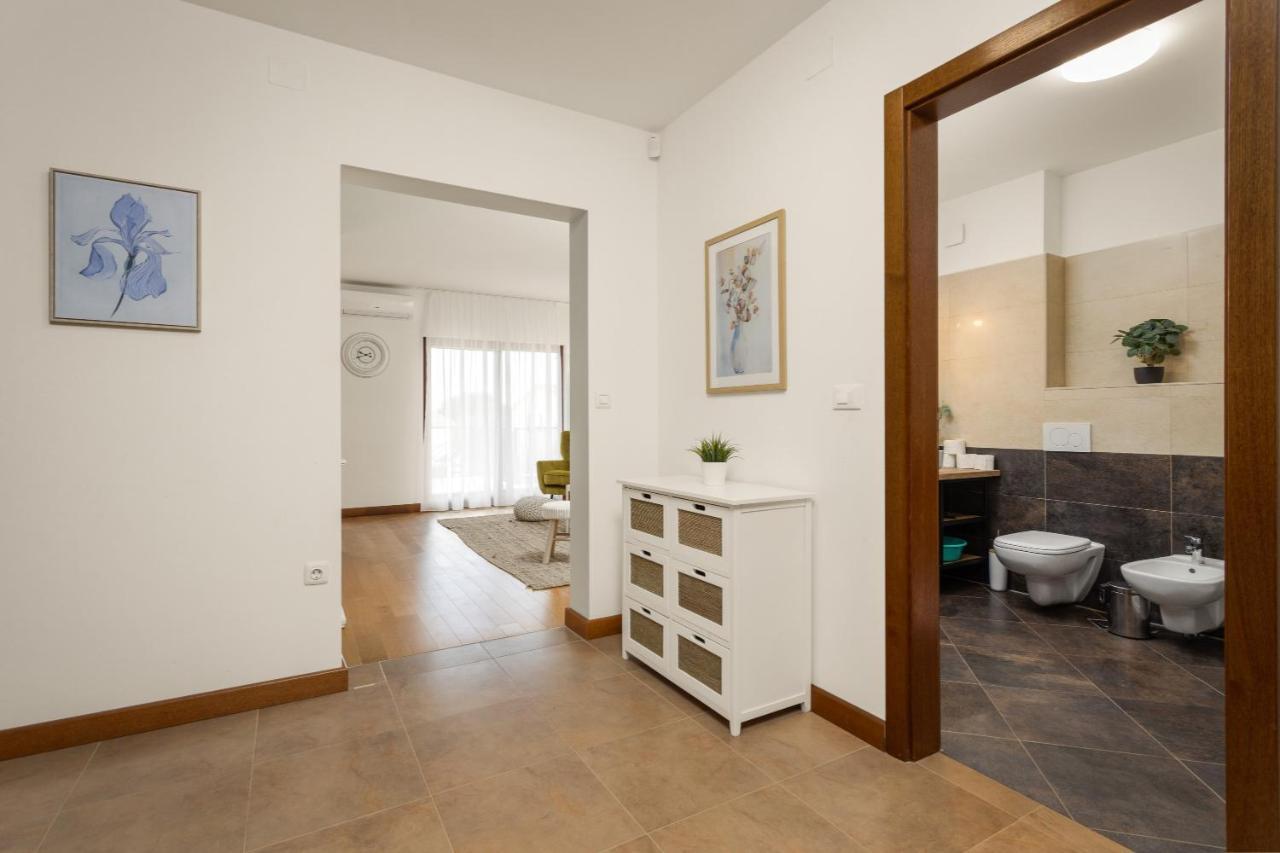 Apartments Cesare With Shared Pool Liznjan Luaran gambar