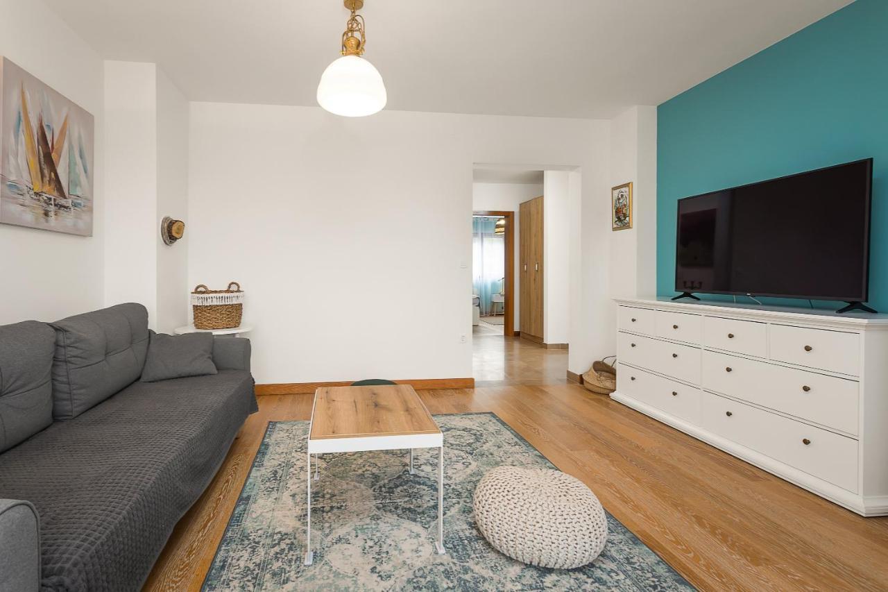 Apartments Cesare With Shared Pool Liznjan Luaran gambar
