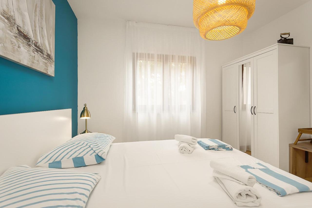Apartments Cesare With Shared Pool Liznjan Luaran gambar